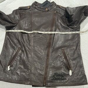 NEW!! Harley Davidson leather jacket!!
